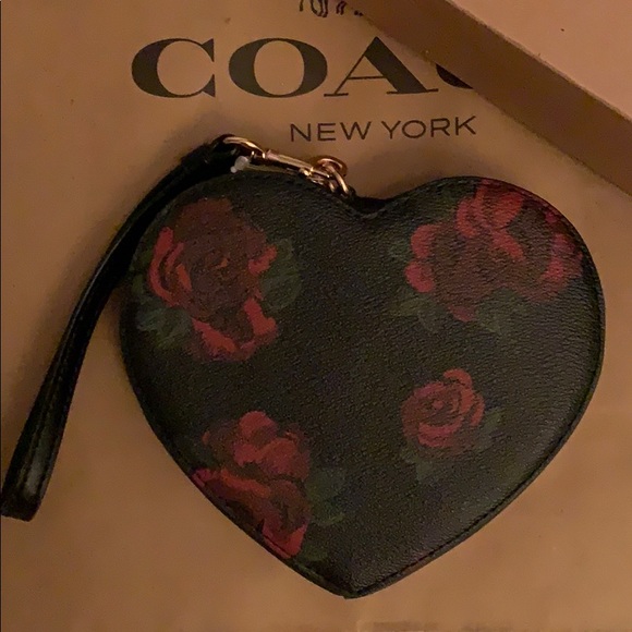COACH Jumbo Heart Shaped Wristlet - Picture 2 of 7